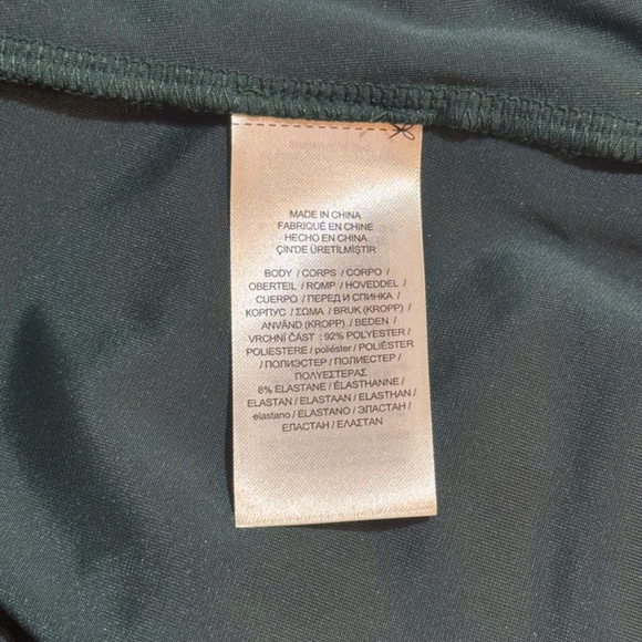 Lauren Ralph Lauren Puff Sleeve Velvet Midi Dress - Picture 9 of 9